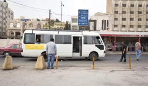 كيف يصل طلاب الأردن إلى جامعاتهم؟