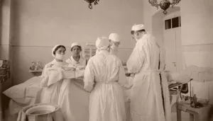 جنود بمعاطف بيضاء: تاريخ الطب الاستعماري في «إسرائيل»