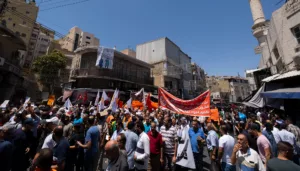 الجرائم الإلكترونية: إخضاع النقاش العام بالقانون