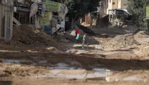 حرب على مخيمات الضفة الغربية: شهادات من داخل «السور الحديدي»