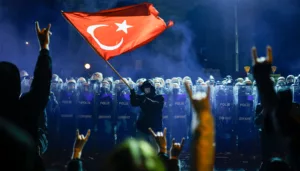 هل يعيد اعتقال إمام أوغلو تشكيل المشهد السياسي في تركيا؟